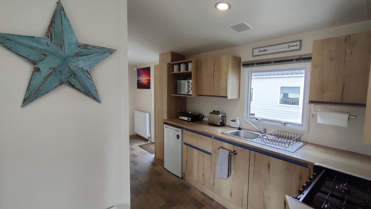 3 Bedroom Stylish Caravan - Vans With Business Sign Not Allowed Port Seton Extérieur photo