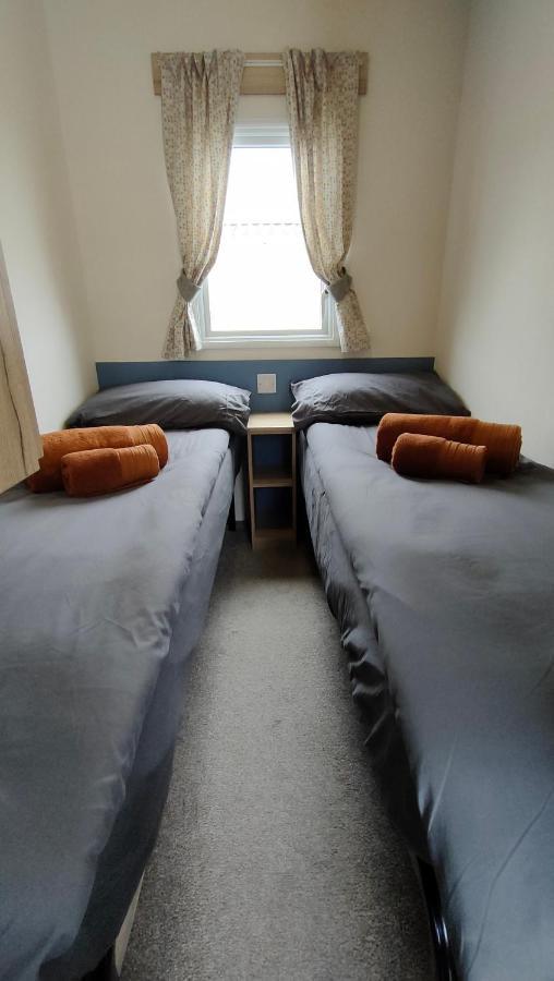 3 Bedroom Stylish Caravan - Vans With Business Sign Not Allowed Port Seton Extérieur photo